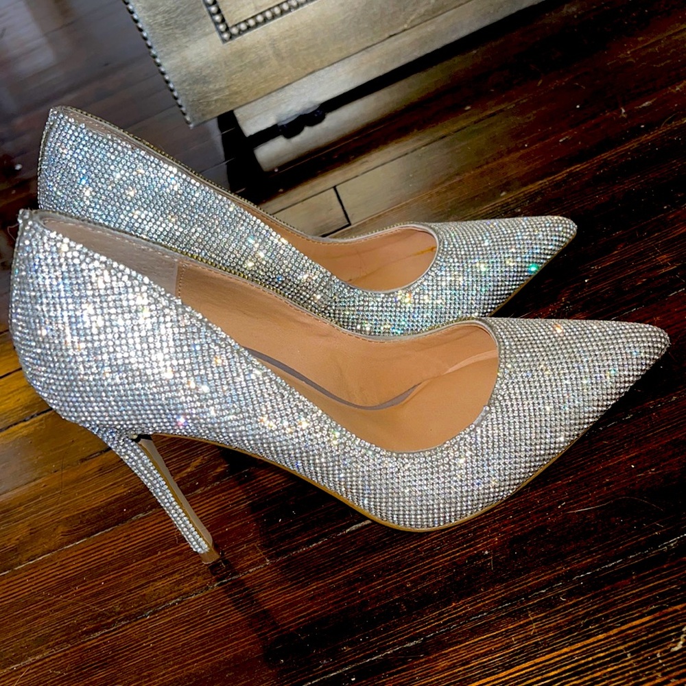 Steve Madden Daisie Crystal Jeweled Heels 6.5